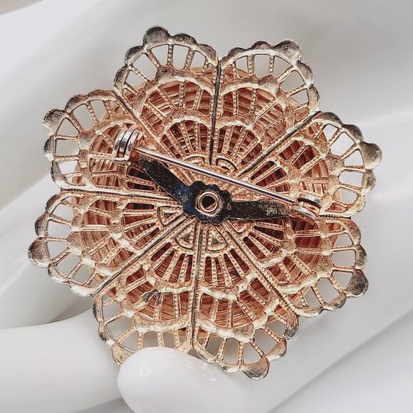 Vintage Gold Tone Filigree Brooch with Red Rhinestones 1.75" Floral - Picture 4 of 7